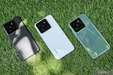 10 HP Xiaomi Terbaik...