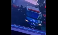 Israel Gunakan Ambulans...