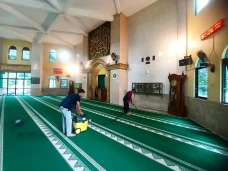 Peduli Masjid Cigombong,...