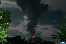 Gunung Ibu Naik Level...