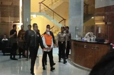 KPK Sita 6 Apartemen...