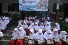 Prabowo Minta Maaf ke...