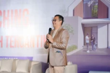 Palembang Terus Berkembang,...