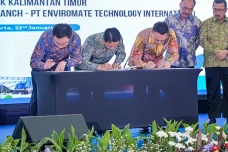 Pupuk Kaltim Teken Kontrak...