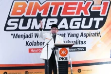 Salim Segaf Ingatkan...