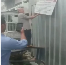 Laporkan Pengrusakan,...