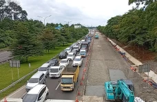 Antrean di Tol Jagorawi...