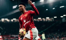 Duel Man United vs Leicester...