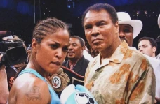 Laila Ali Anak Muhammad...