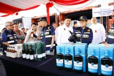 Penyelundupan Barang...