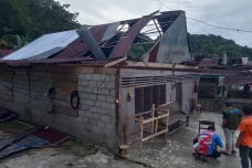 Angin Kencang Sapu Kolaka...
