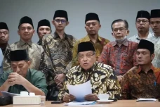 Minta Pemerintah Cabut...