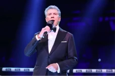 Michael Buffer, Penyiar...