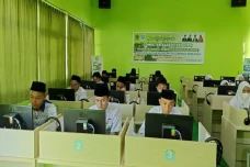 Animo Tinggi, Pendaftar...
