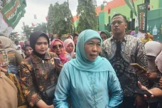 Khofifah Sampaikan Duka...