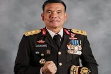 Daniel Tahi Monang Silitonga,...