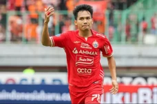 Witan Sulaeman Berlabel...
