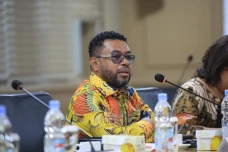 Dana Otsus Kena Efisiensi,...