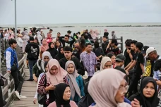 Ancol Gratiskan Tiket...