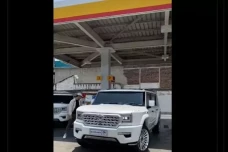 Viral Mobil Maung Garuda...
