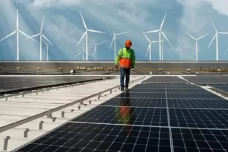 Wujudkan Energi Terbarukan,...