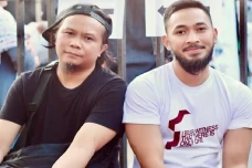 7 Musisi Hijrah, Pilih...