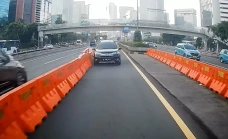 Viral Honda BR-V Oleng...