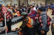 Bagana Ansor Evakuasi...