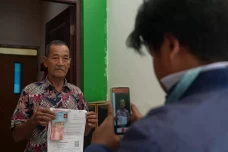 Dalam 10 Hari, PosIND...