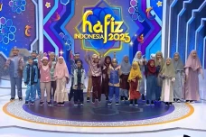 Kecil-kecil Hafal Al-Qur’an,...