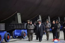 Korea Utara Membangun...