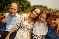 Benarkah Kate Middleton...