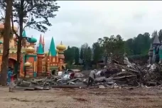 Update Pembongkaran...