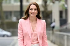 Kate Middleton Dikeluarkan...