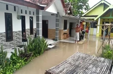 Banjir Probolinggo:...