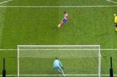 Kenapa Gol Penalti Double...