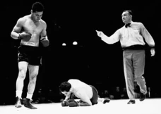 Joe Louis Juara Kelas...