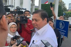 Airlangga Tegaskan Tak...