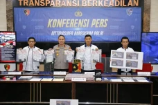 90 Orang Jadi Korban...