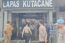 46 Napi Kabur Dimasukkan...