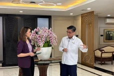 Menaker Sebut Industri...