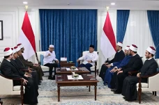 Momen Prabowo Bertemu...