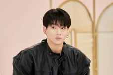 Saham Jungkook BTS Senilai...