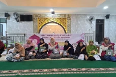 Berdayakan Perempuan,...