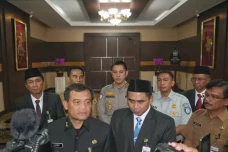 Pemprov Jateng Hapus...