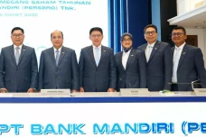 Bank Mandiri Rombak...