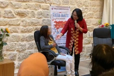 Tata Hati: Warga Paris...