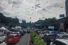 350.000 Kendaraan Padati...