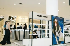 Blue Elephant Resmi...