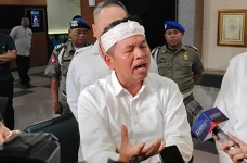 Dedi Mulyadi Larang...